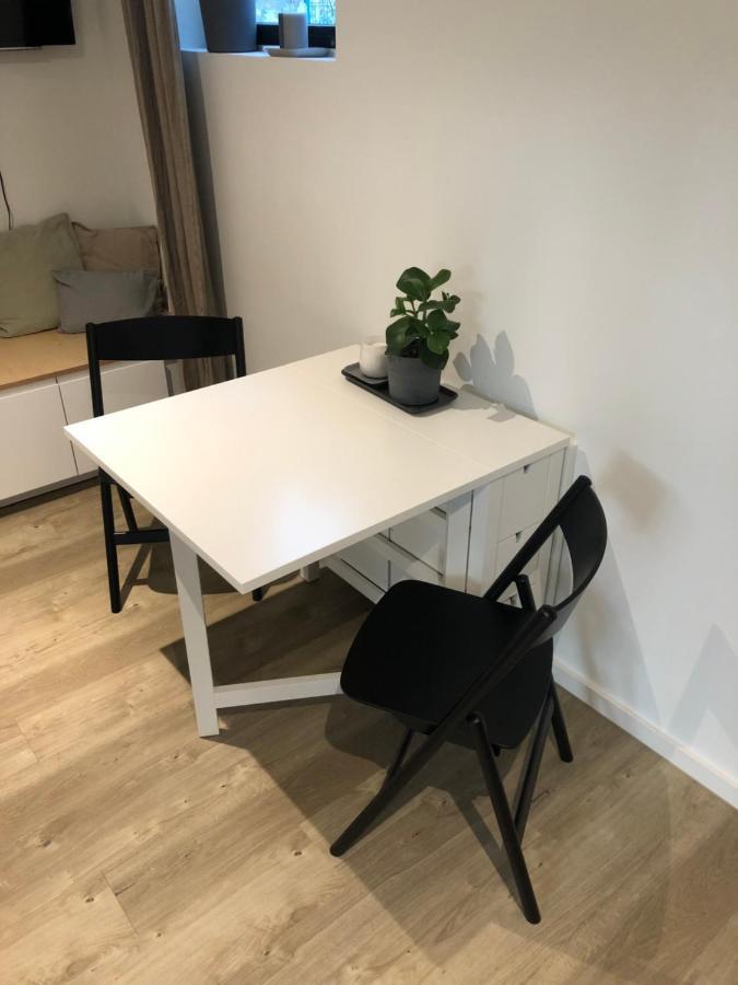 Bezaubernde Gastesuite Mit Terrasse Im Hinterhof Hamburg Luaran gambar