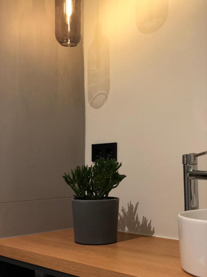 Bezaubernde Gastesuite Mit Terrasse Im Hinterhof Hamburg Luaran gambar
